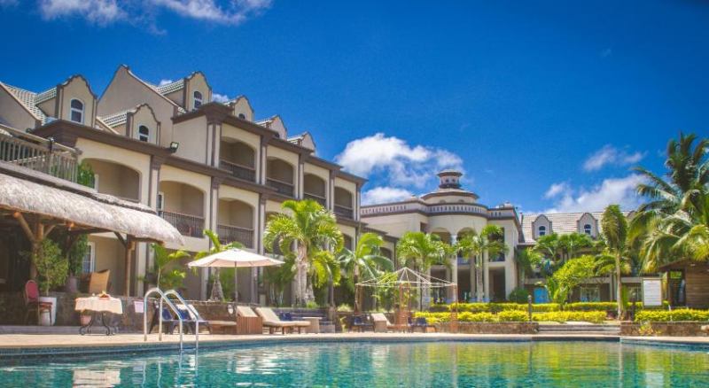 Sunset Reef Resort & Spa Hotel